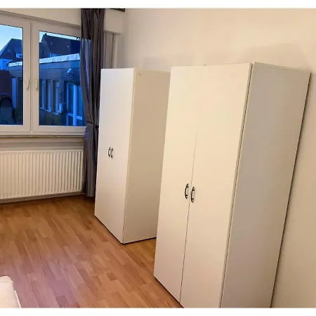 Zentrale Mit Kueche & 4 Betten In Nest